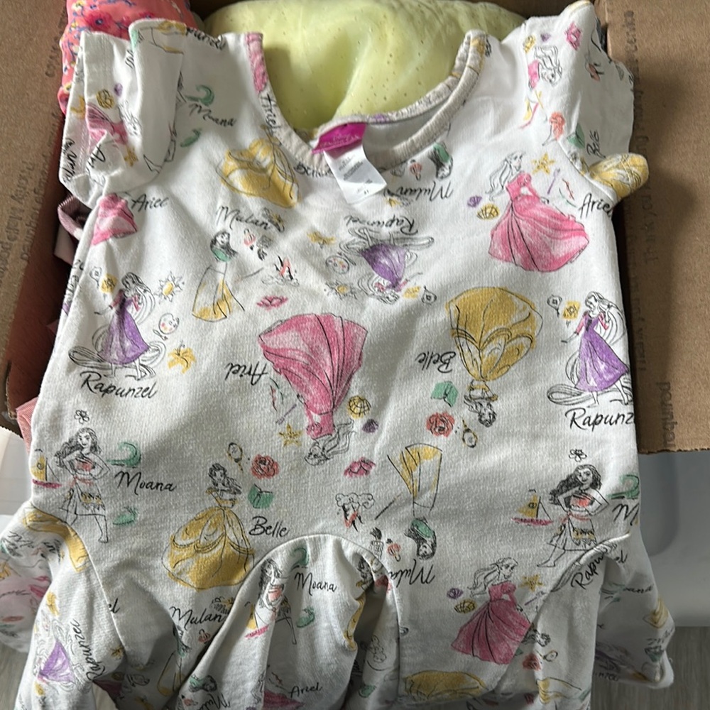 5T Girls clothing/ Disney Tiana Dress variety Box (box 1) mystery box - 10 items - Picture 3 of 3